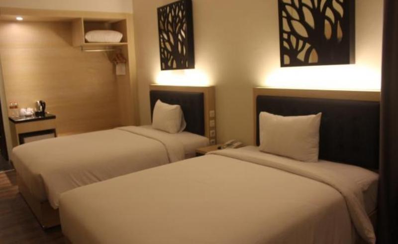 D'Salvatore Boutique Hotel Yogyakarta Maguwo Exterior photo